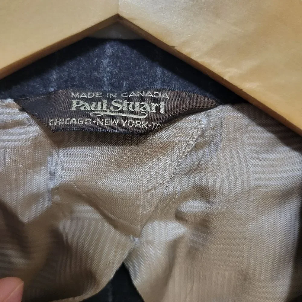 Paul Stuart Wool Blazer Dark Gray Striped Size 41 XL